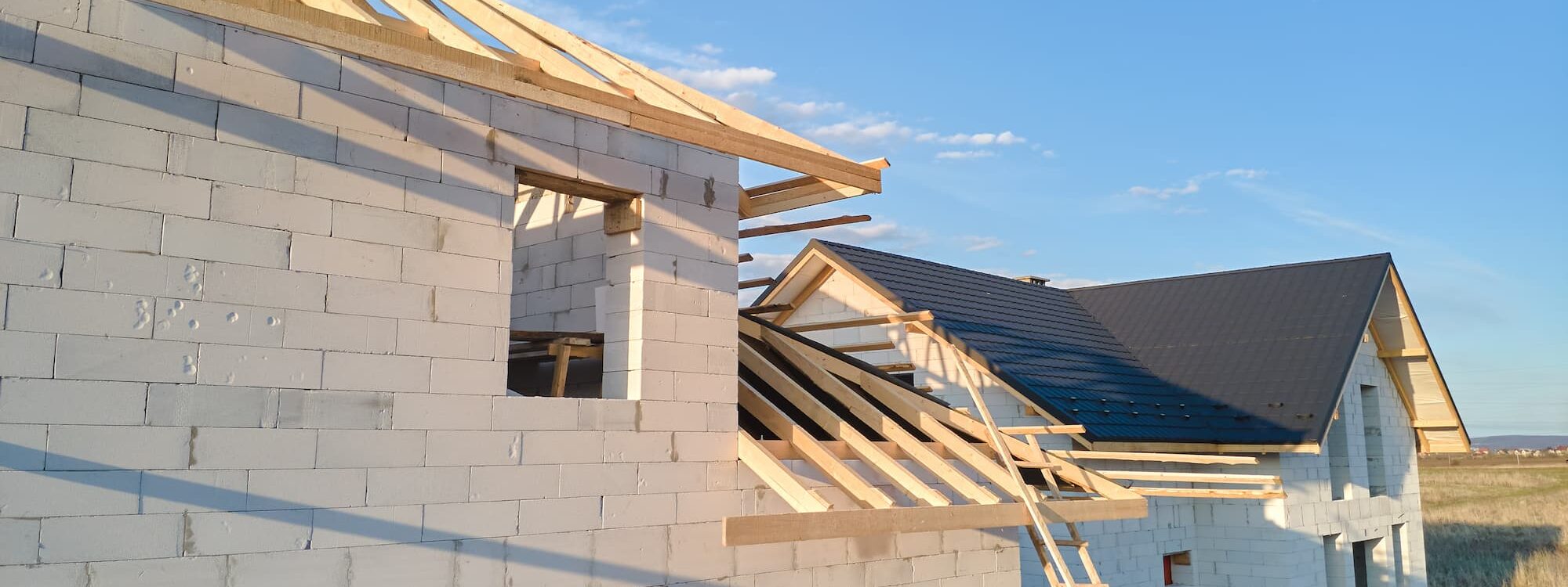 Faut-il choisir une maison ossature bois cl&eacute; en main ou pr&ecirc;te &agrave; d&eacute;corer ? Benfeld