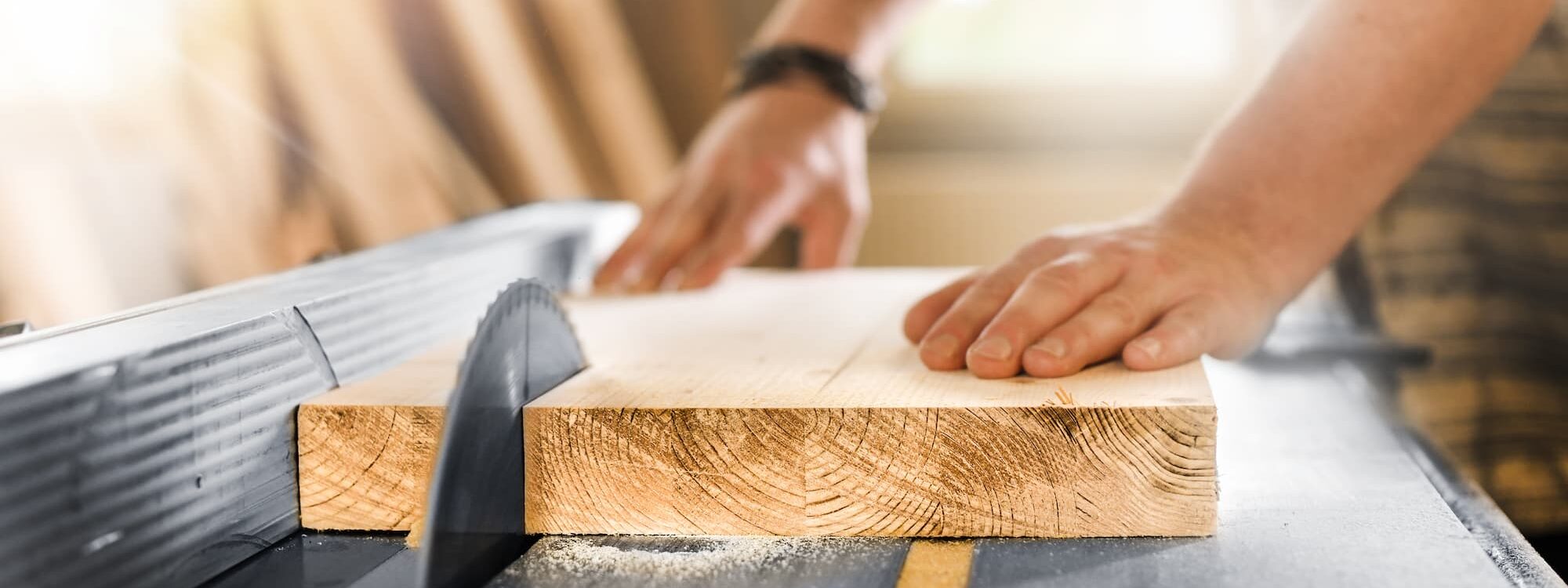 Garage en bois : quels avantages pour un projet rapide et fonctionnel ? Barr
